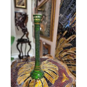Vaza imbracata in mozaic